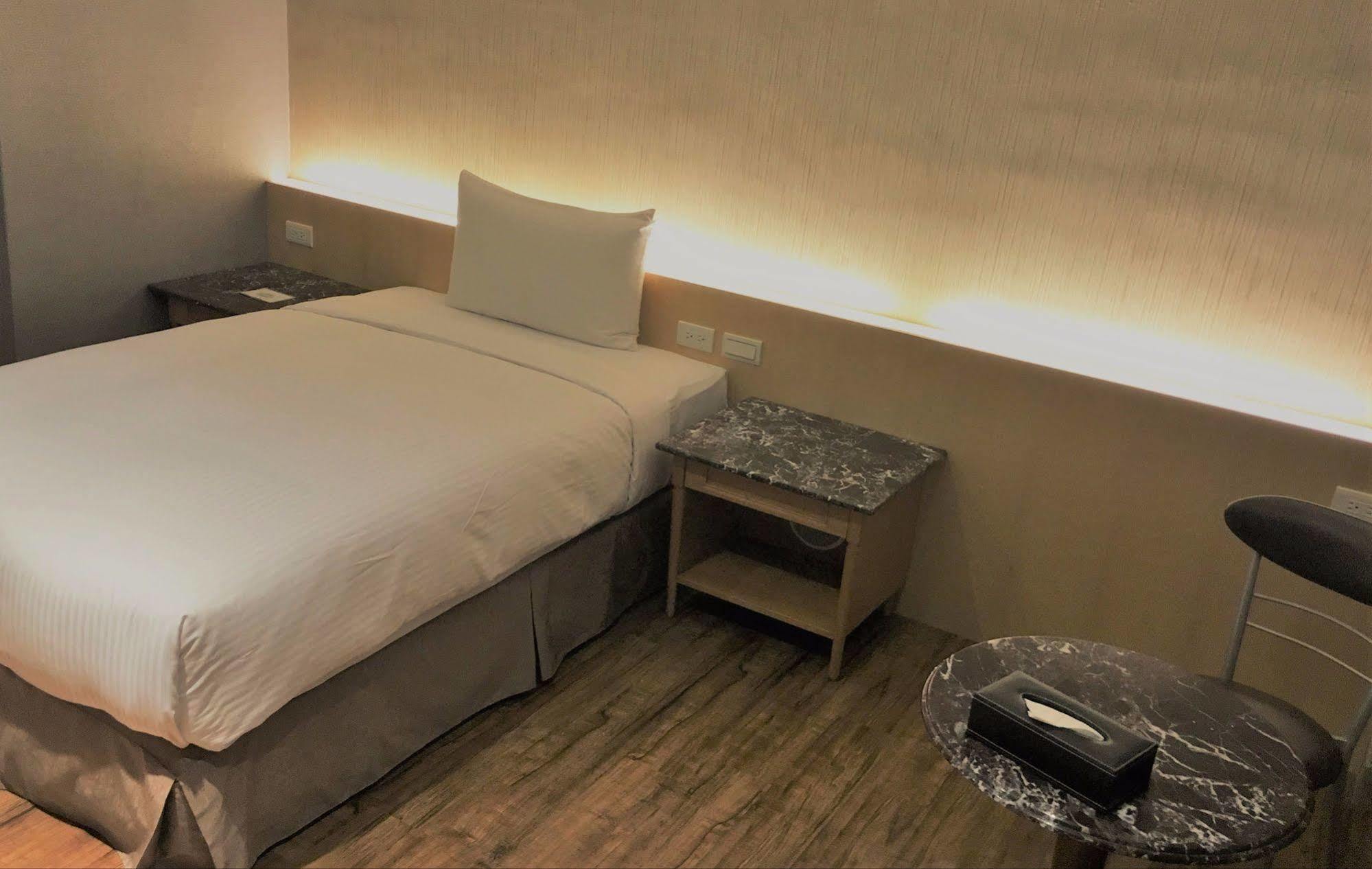 Simple Life Kaohsiung Hotell Eksteriør bilde